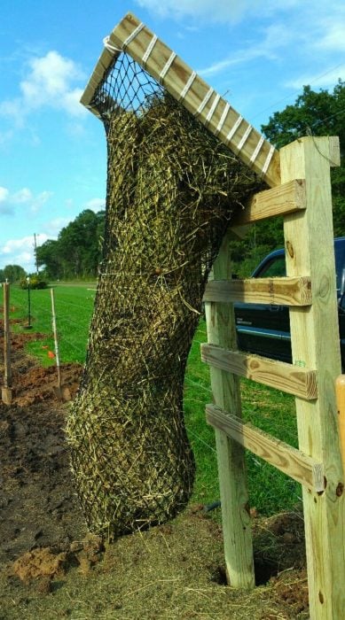 Small Square Bales Of Hay: 5 Questions Answered - Farmco